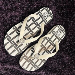 Tory Burch Flip Flops sz 8